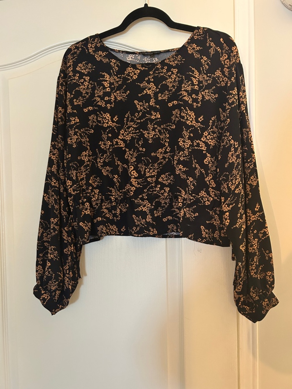 Women's Black Floral Long-Sleeve Blouse